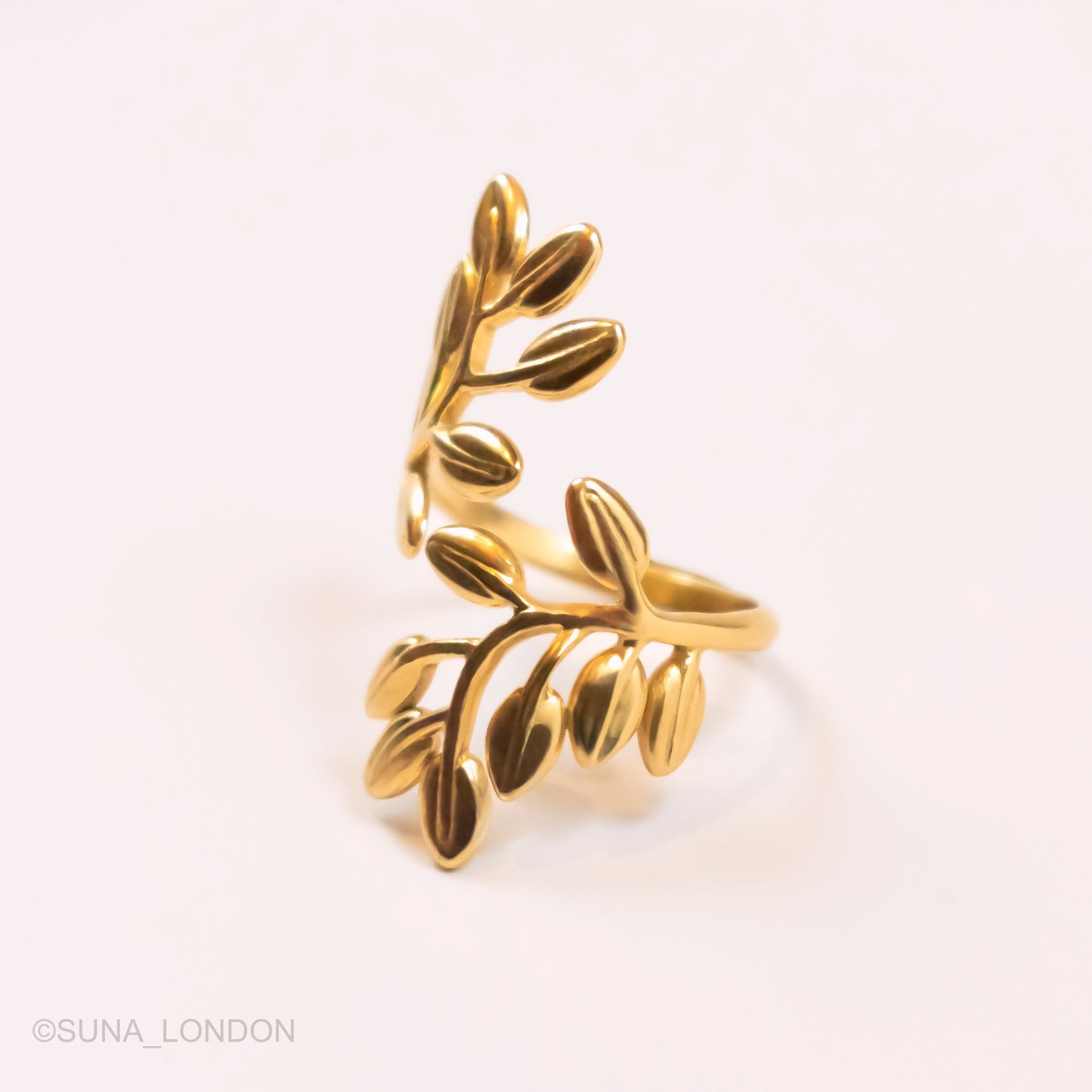 Latifa Ring