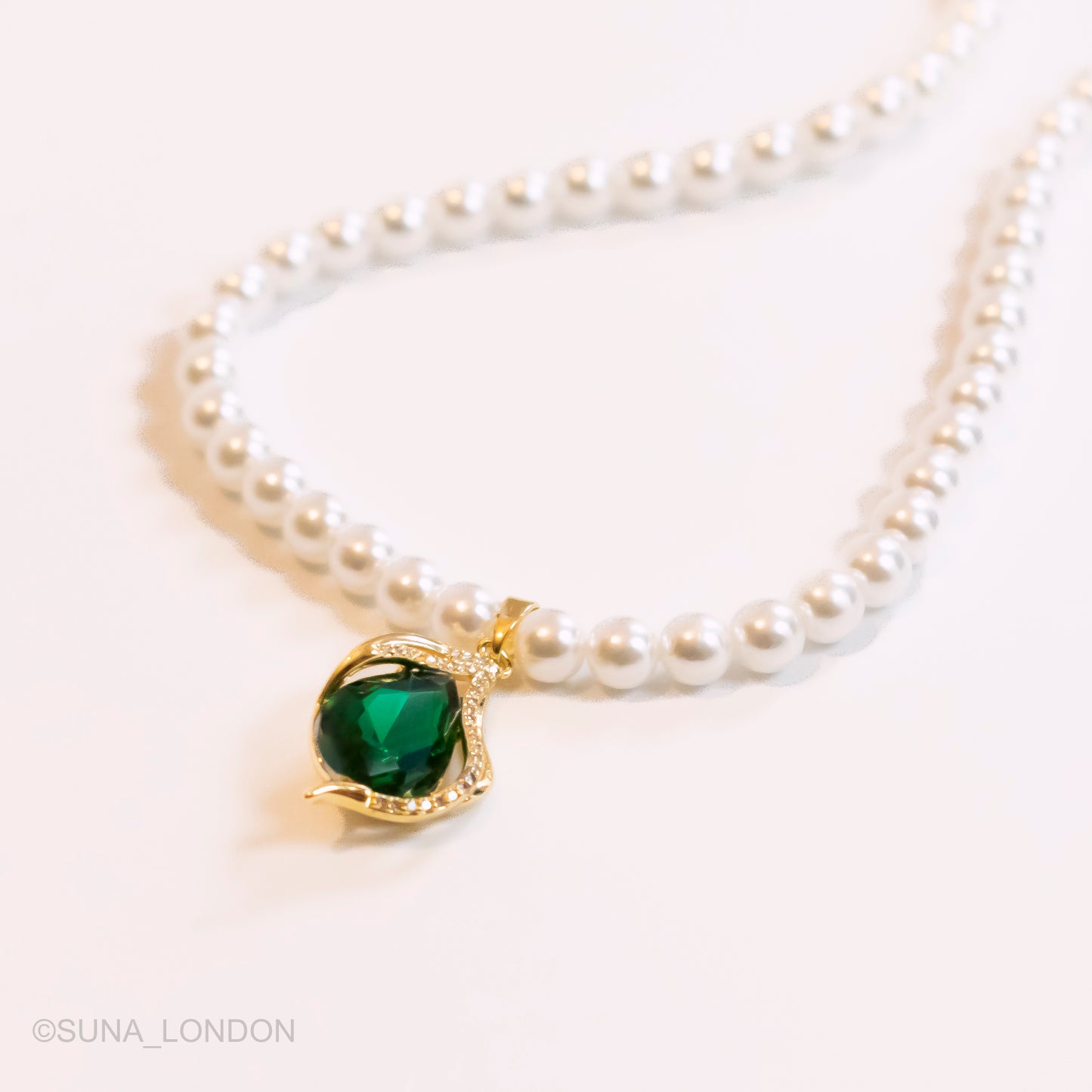 Green Zircon Pearl Necklace