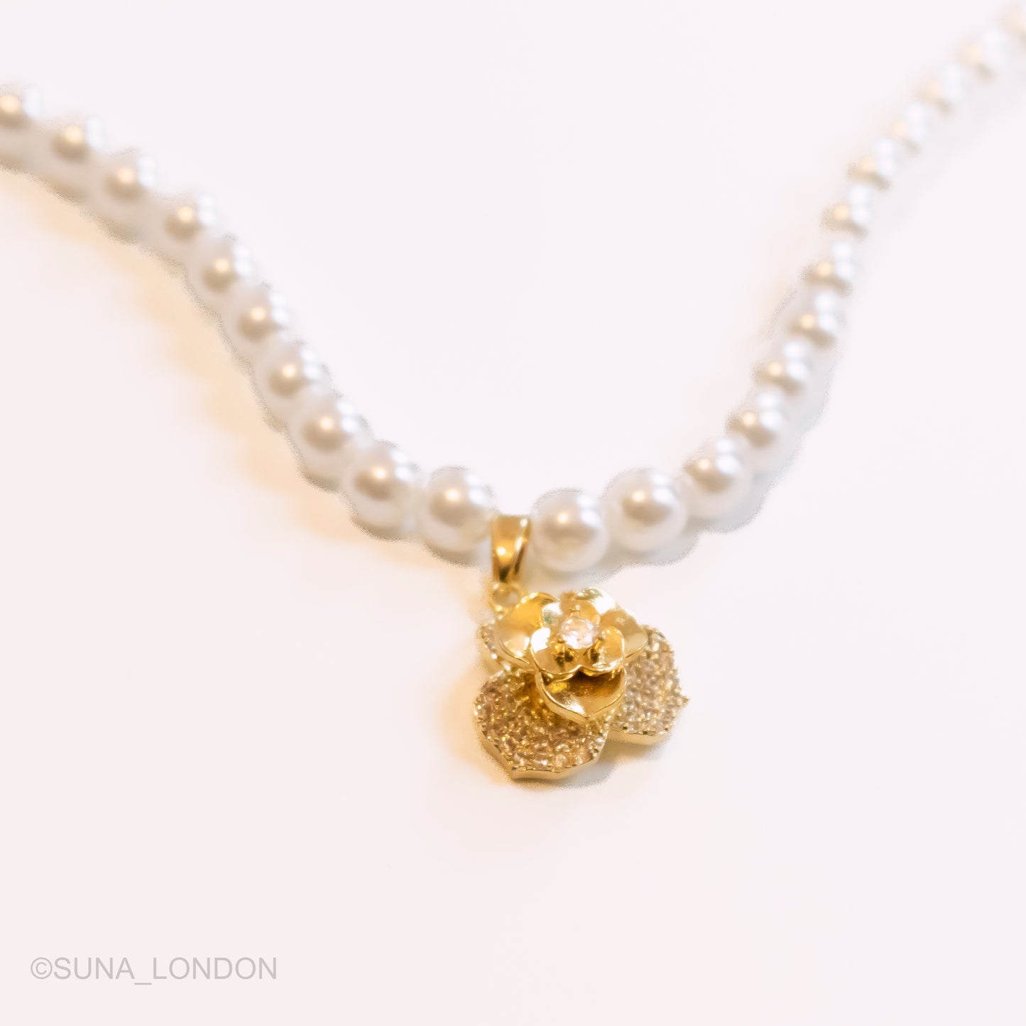 Fidget Spin Flower Necklace