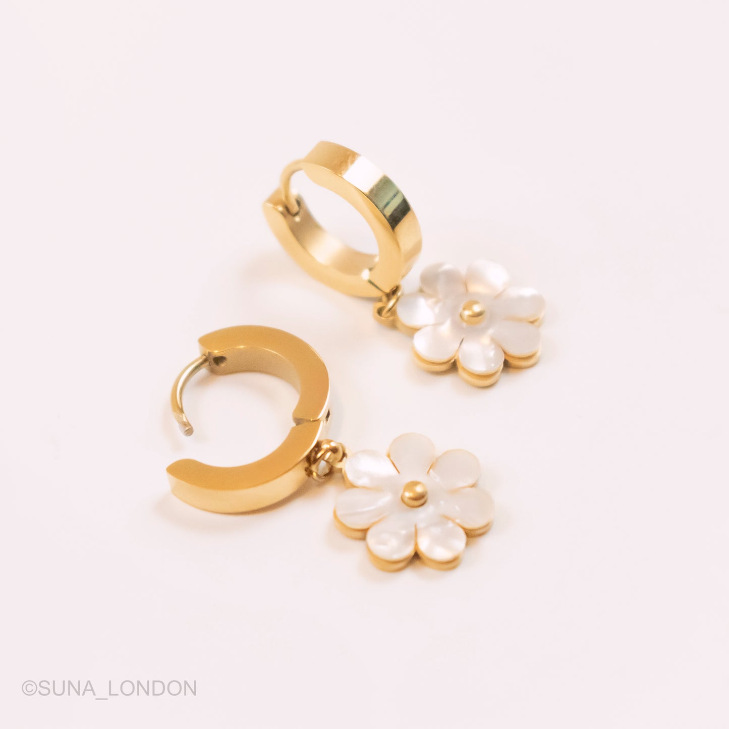 Daisy Drop Hoop