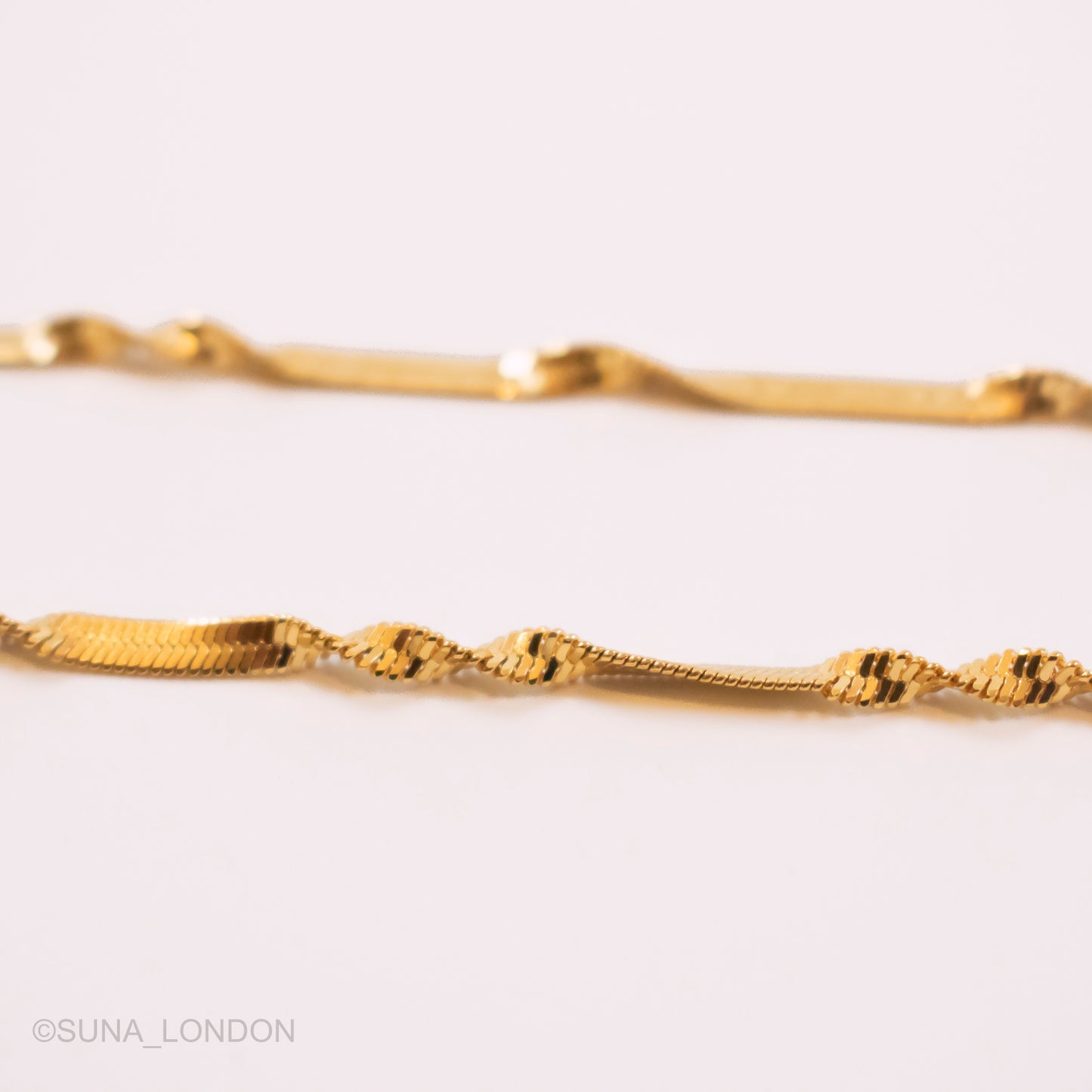 Mia Twist Necklace
