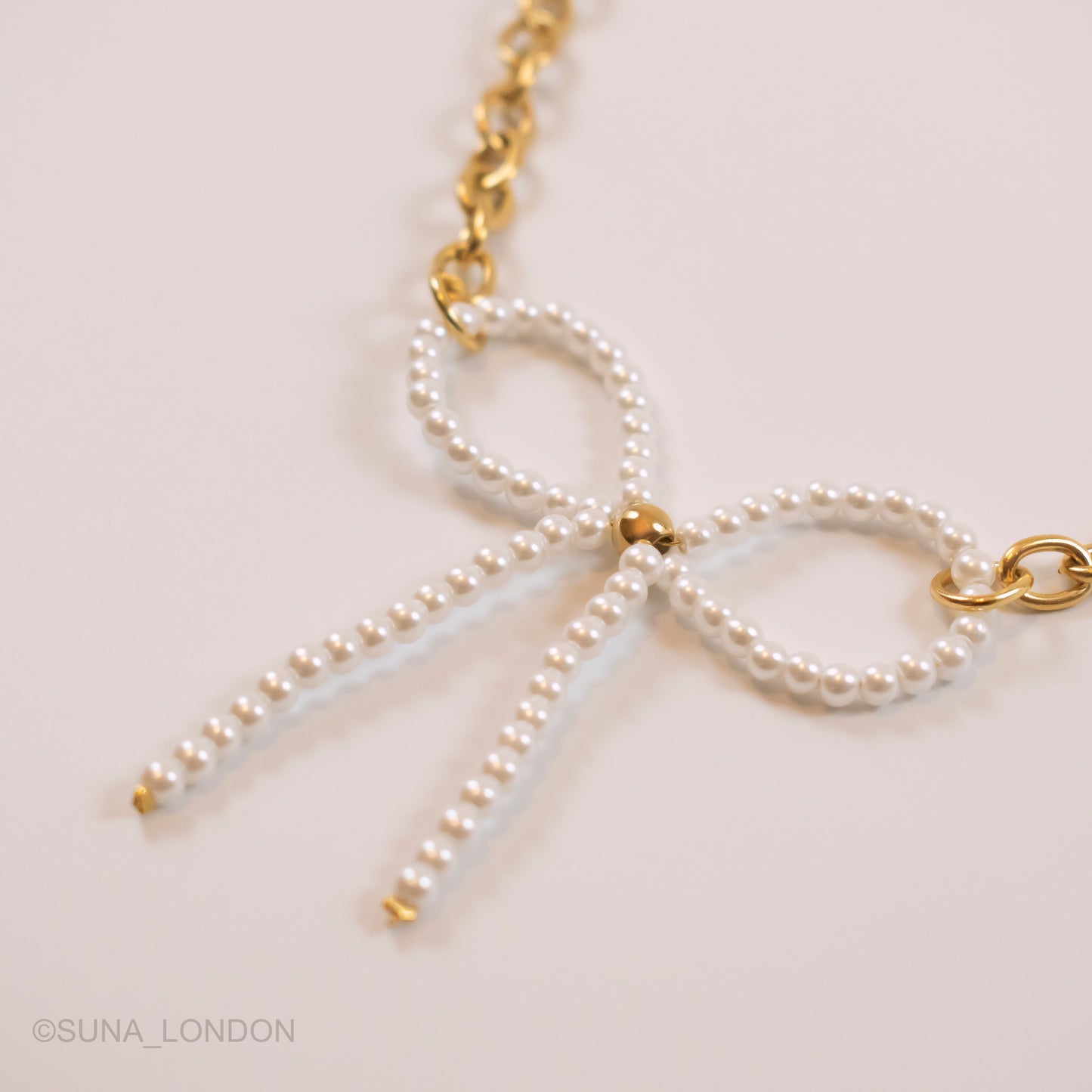 Alma Necklace