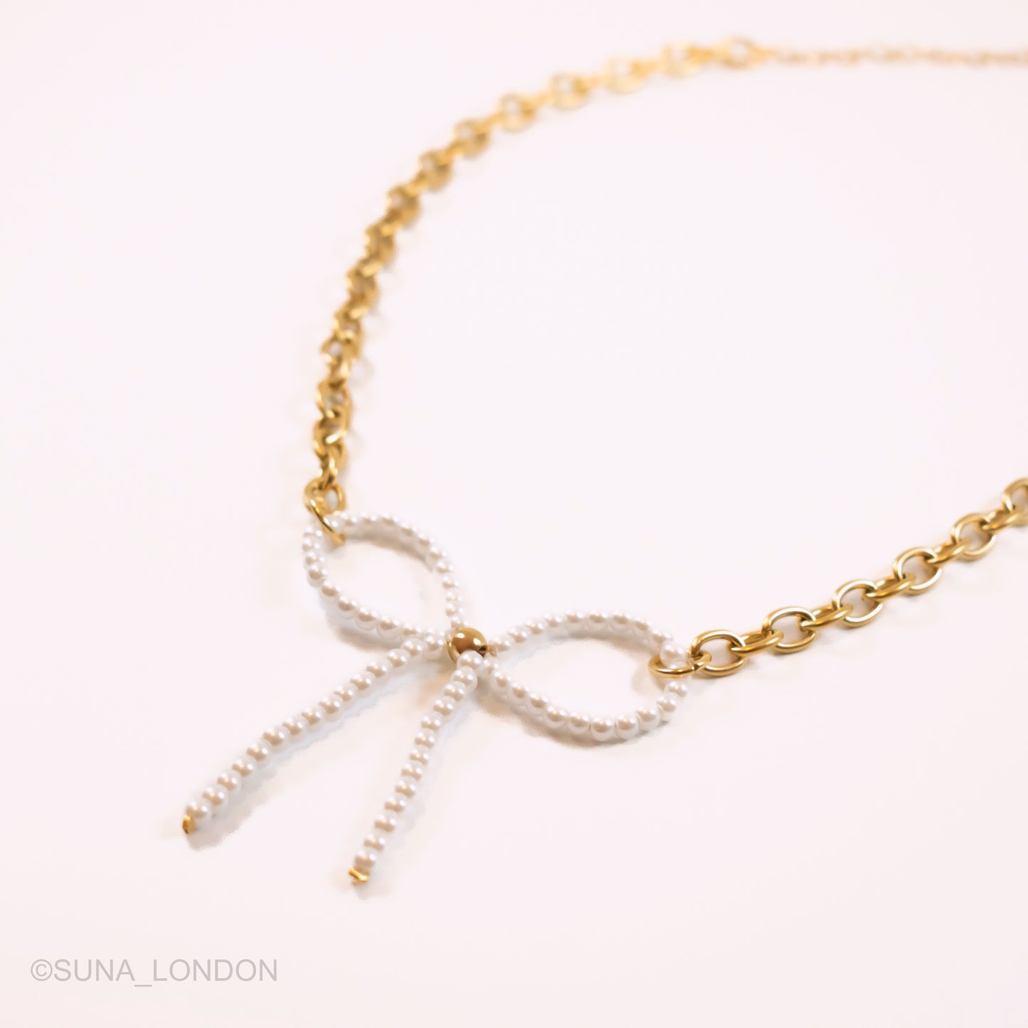 Alma Necklace