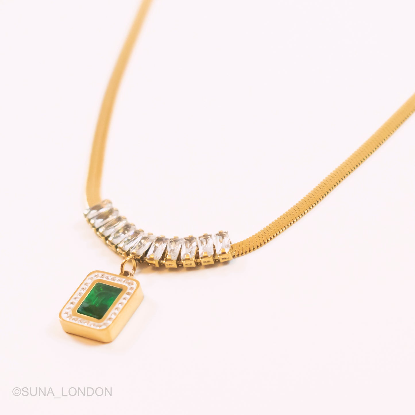 Ava Necklace