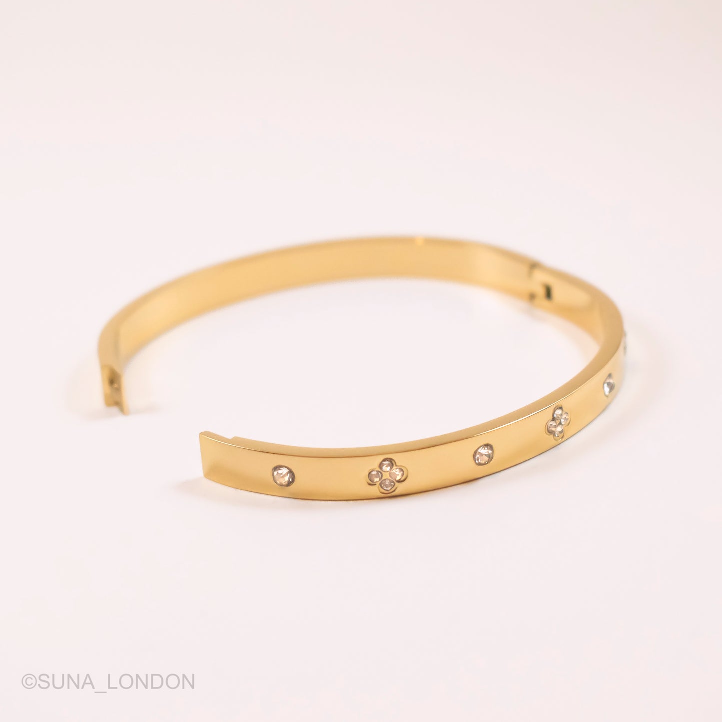Nuha Bangle Bracelet