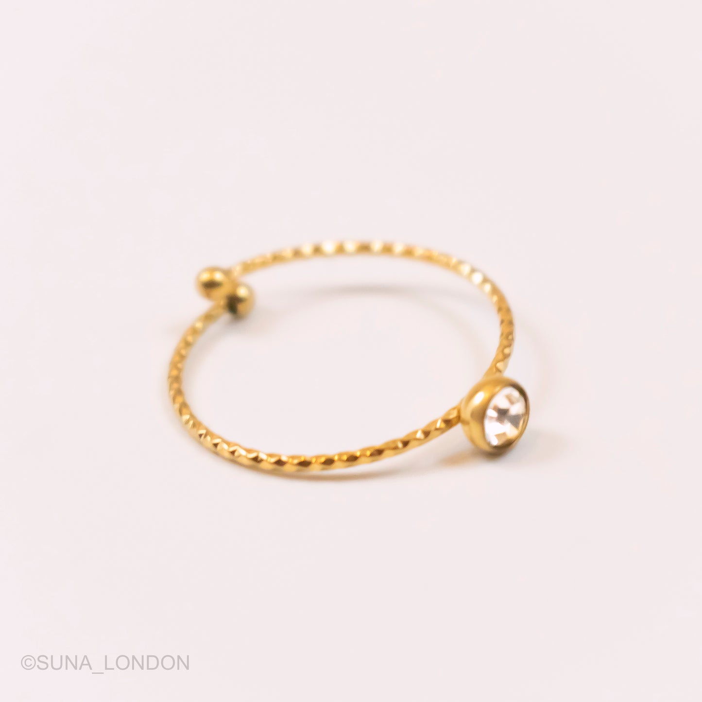 Lilly Ring