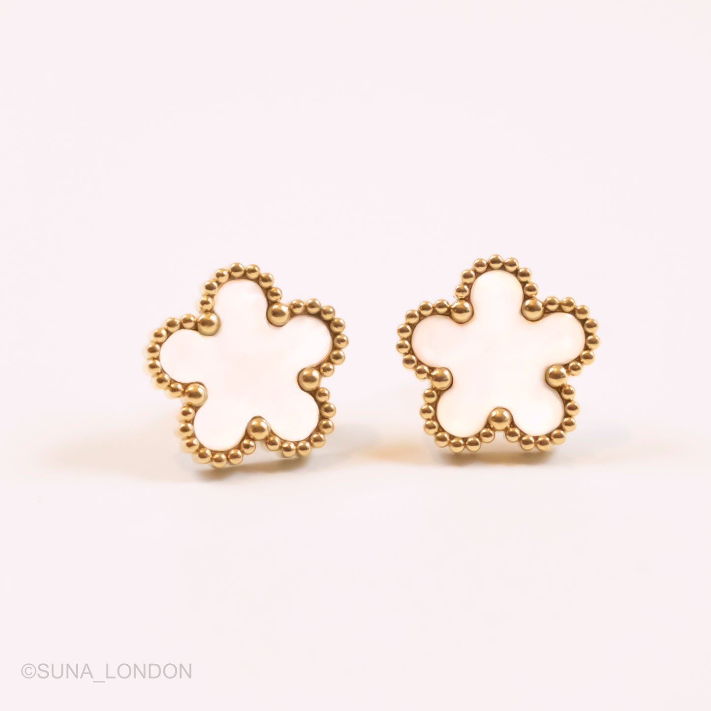 White Clover Studs