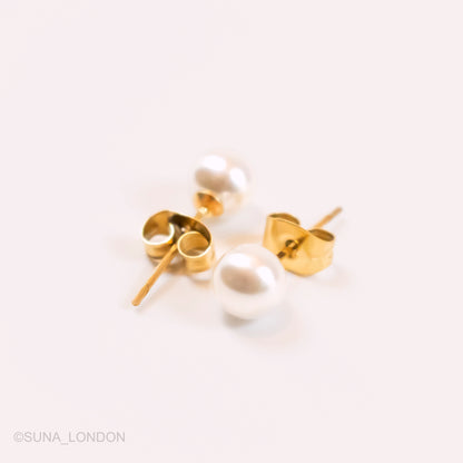 Pearl Studs